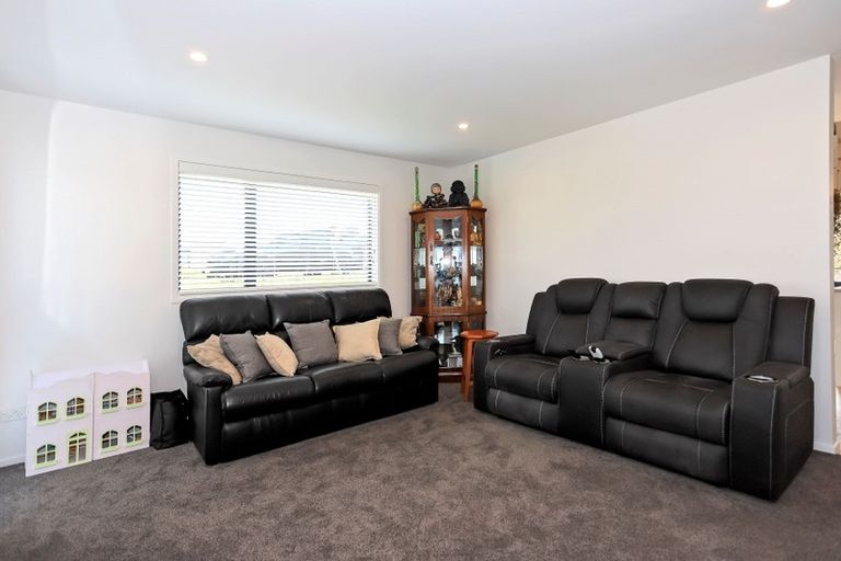 Photo of property in 15 Anglers Way, Omokoroa, 3114