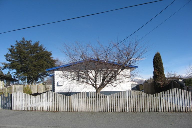 Photo of property in 26 Omahau Crescent, Twizel, 7901