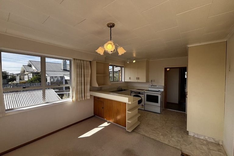 Photo of property in 34 Ngaio Street, Strandon, New Plymouth, 4312