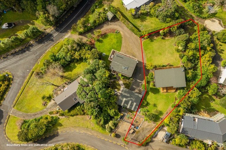 Photo of property in 3 Patricia Place, Hahei, Whitianga, 3591