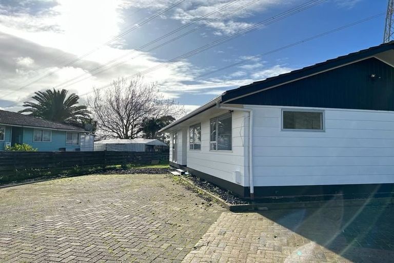 Photo of property in 4 Serrano Place, Clover Park, Auckland, 2023