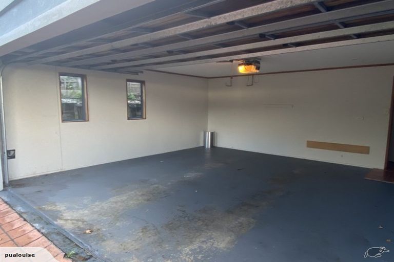 Photo of property in 1/83 East Coast Road, Castor Bay, Auckland, 0620