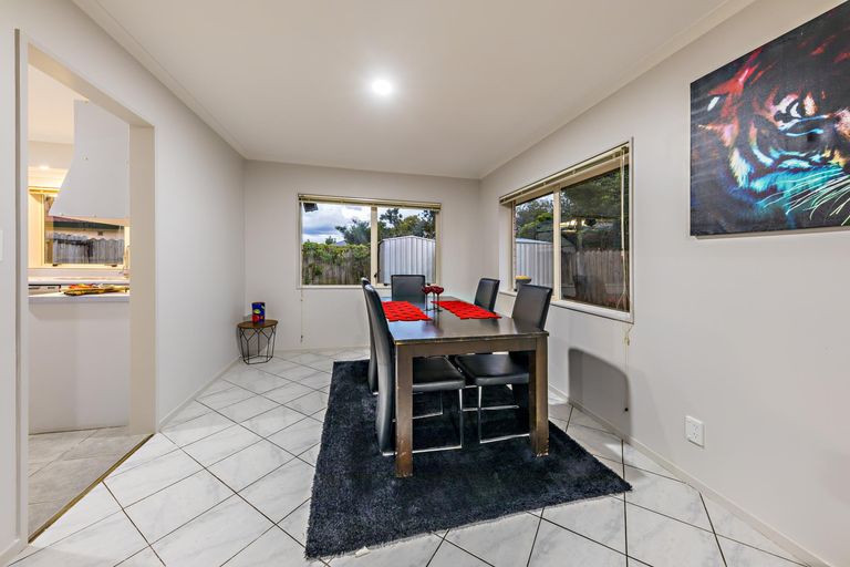 Photo of property in 31 Muirfield Street, Wattle Downs, Auckland, 2103