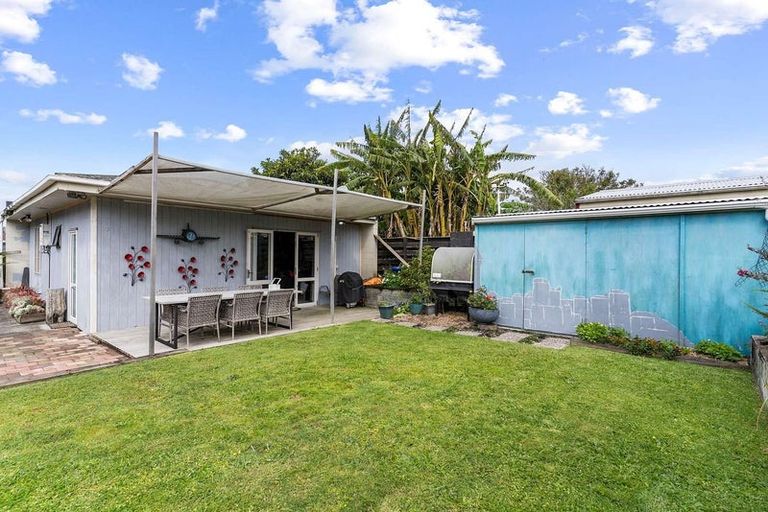 Photo of property in 71 Sikkim Crescent, Clover Park, Auckland, 2019