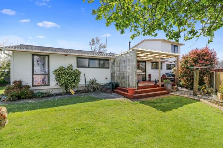Photo of property in 2 Hunter Street, Dannevirke, 4930