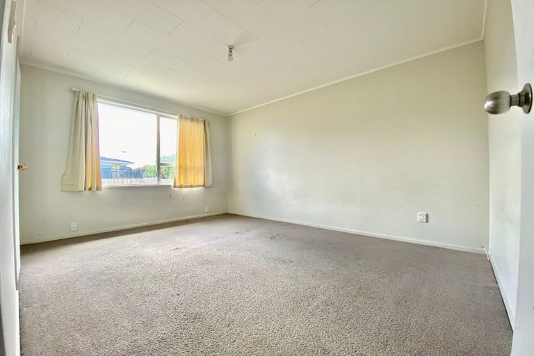 Photo of property in 76 Boundary Road, Clover Park, Auckland, 2019