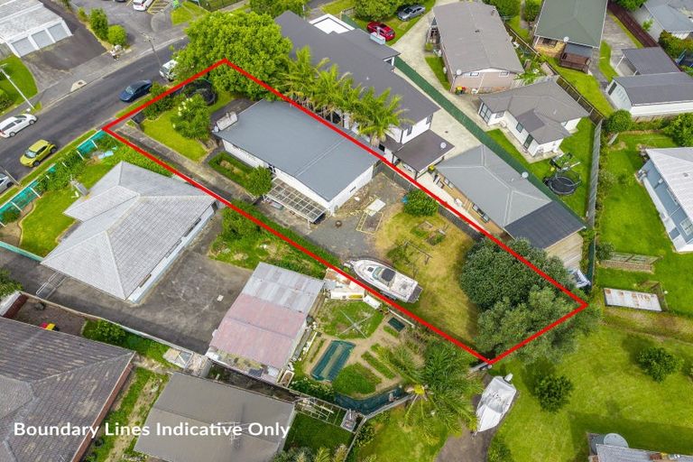 Photo of property in 11 Swan Crescent, Pakuranga, Auckland, 2010