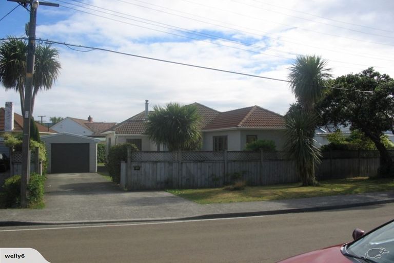 Photo of property in 1 Riverside Drive, Waiwhetu, Lower Hutt, 5010