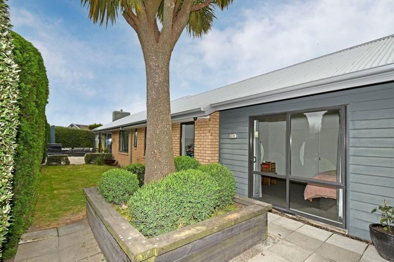 Photo of property in 54 Rempstone Drive, Halswell, Christchurch, 8025