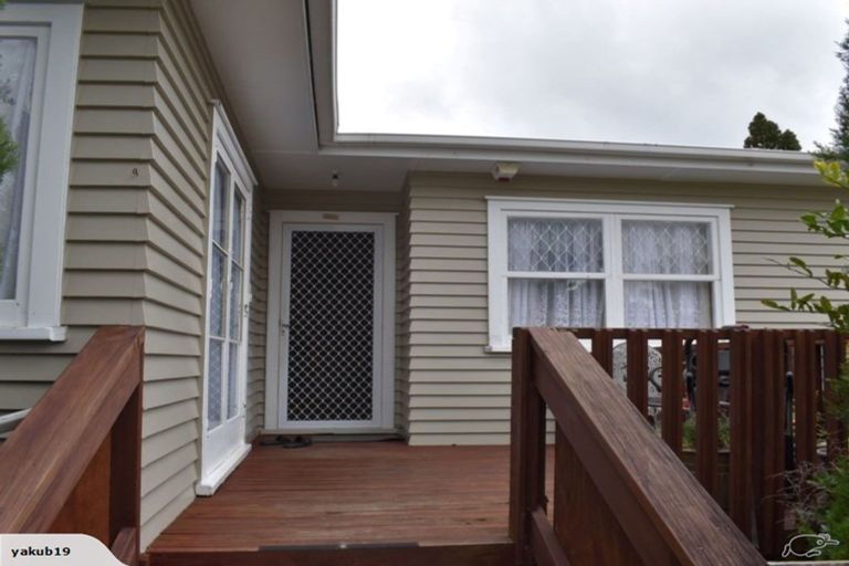 Photo of property in 100 Archibald Road, Kelston, Auckland, 0602
