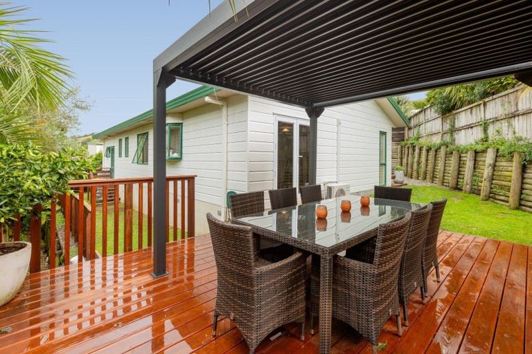 Photo of property in 8b Resolution Road, Welcome Bay, Tauranga, 3112