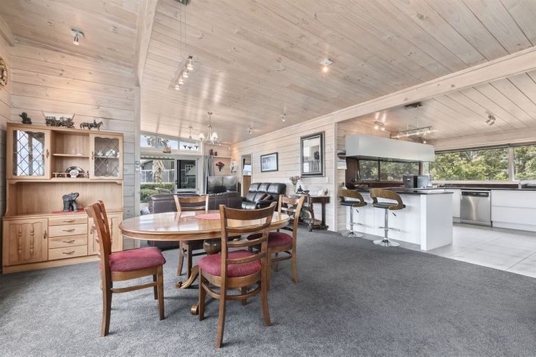 Photo of property in 145 Karewa Parade, Papamoa Beach, Papamoa, 3118