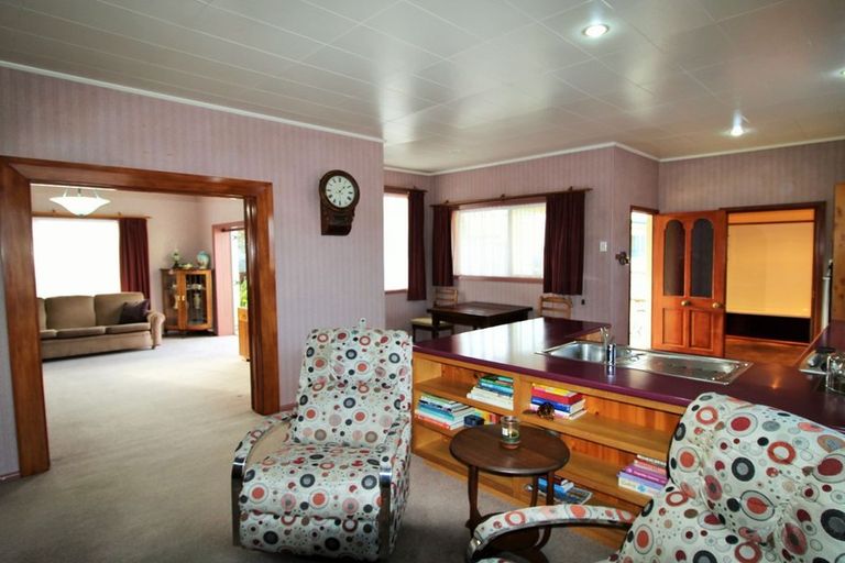 Photo of property in 17 Towey Street, Holmes Hill, Oamaru, 9401