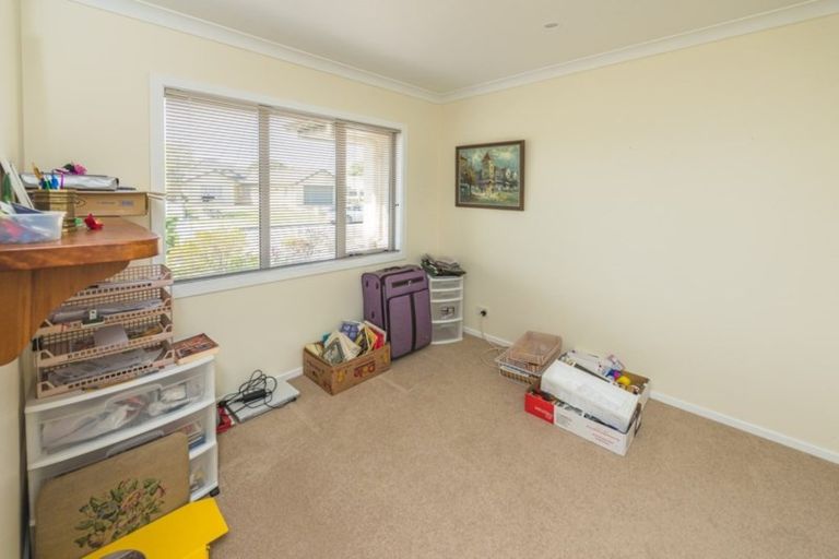 Photo of property in 15 Gilligan Close, College Estate, Whanganui, 4500