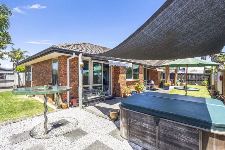 Photo of property in 99 Doncaster Drive, Papamoa Beach, Papamoa, 3118