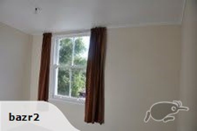 Photo of property in 1/98 Birkenhead Avenue, Birkenhead, Auckland, 0626