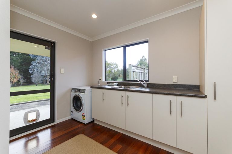 Photo of property in 45 Dobsons Lane, Kelvin Grove, Palmerston North, 4470