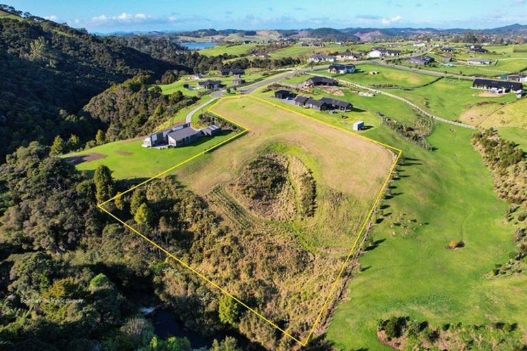 Photo of property in 17 Fernbird Grove, Kerikeri, 0294