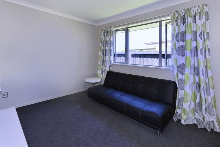 Photo of property in 10h Sefton Street, Belfast, Christchurch, 8051