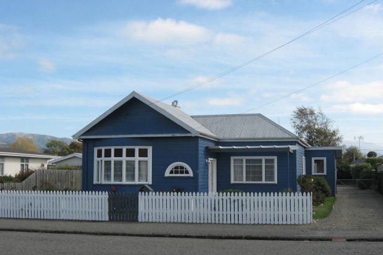 Photo of property in 10 Michael Street, Waimate, 7924