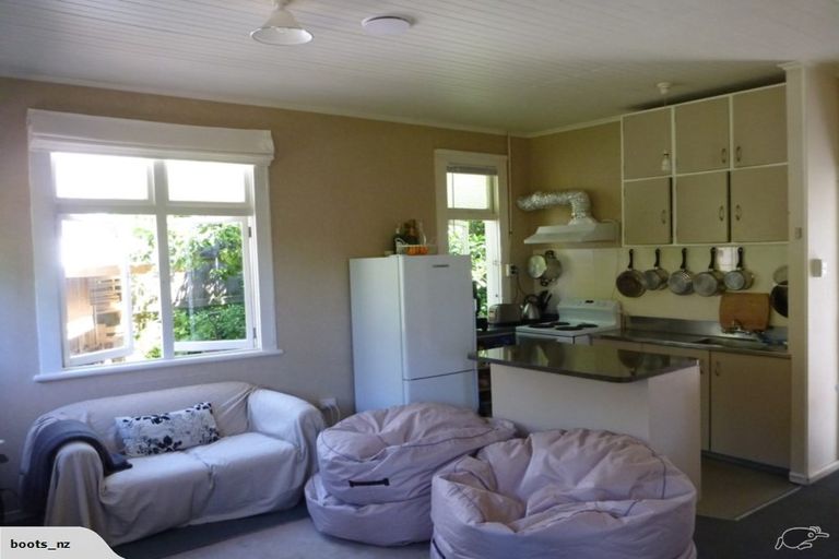 Photo of property in 46 Coote Road, Bluff Hill, Napier, 4110