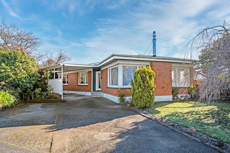 Photo of property in 42 High Street, Island Bay, Wellington, 6023