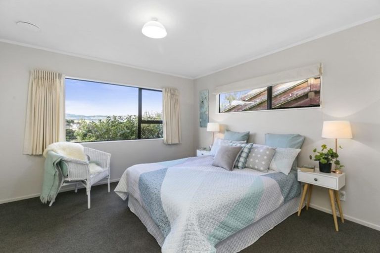 Photo of property in 49 Mana View Road, Paremata, Porirua, 5026