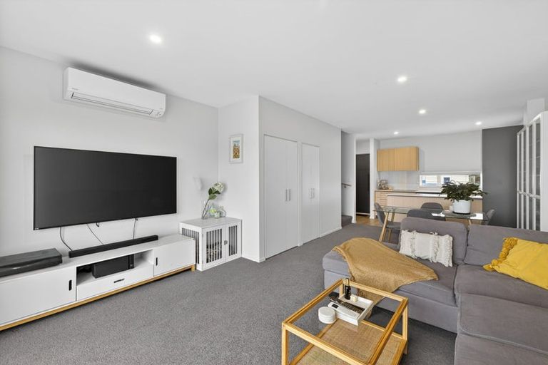 Photo of property in 8 Sunshine Lane, New Brighton, Christchurch, 8083