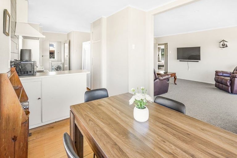 Photo of property in 1 Mears Road, St Andrews, Hamilton, 3200