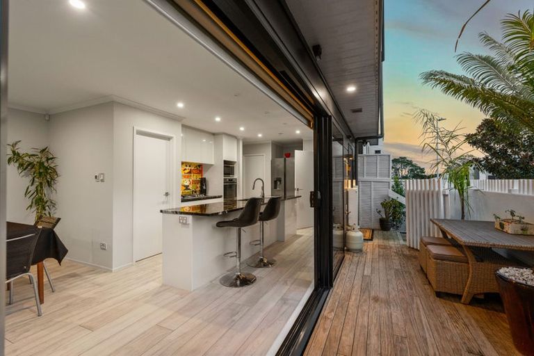 Photo of property in 27 Tuatua Road, Hobsonville, Auckland, 0616