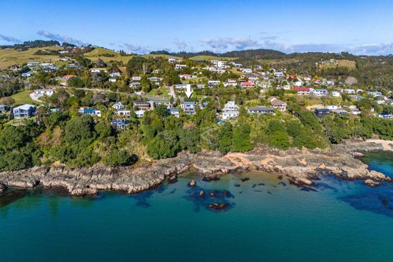 Photo of property in 305 State Highway 10, Cable Bay, 0420