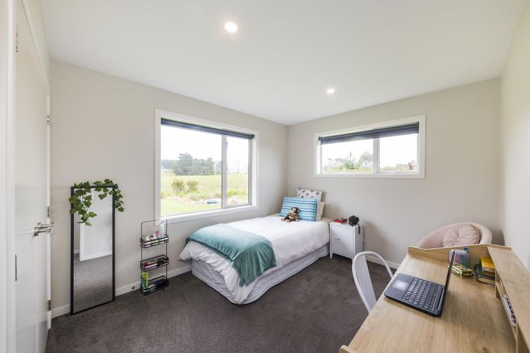 Photo of property in 20 Highland View Drive, Tokomaru, Palmerston North, 4474