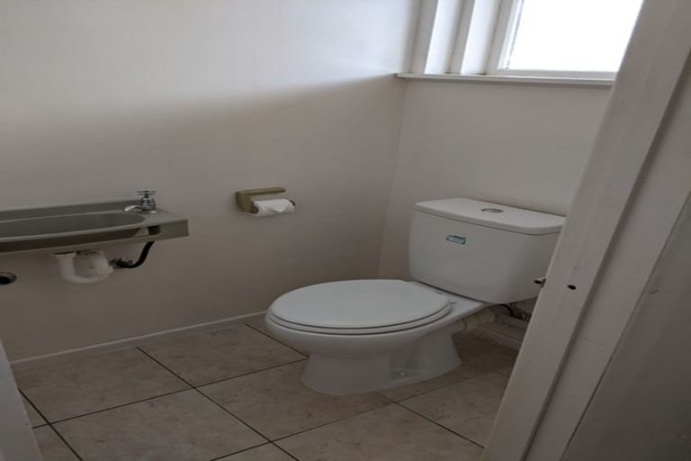 Photo of property in 2/17 Havelock Avenue, Forrest Hill, Auckland, 0620