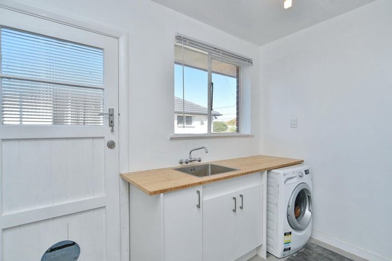 Photo of property in 13 Lyndhurst Crescent, Aranui, Christchurch, 8061