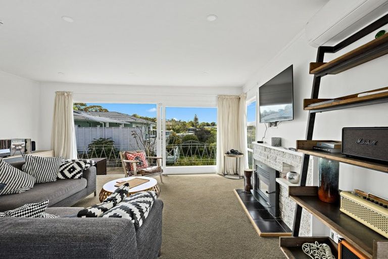 Photo of property in 14 Hythe Terrace, Mairangi Bay, Auckland, 0630