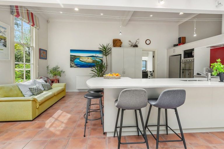 Photo of property in 9 Sinclair Street, Seatoun, Wellington, 6022