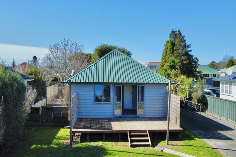 Photo of property in 11 Matai Street, Edgecumbe, 3120