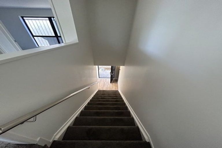 Photo of property in 2/16 Totara Road, Manurewa, Auckland, 2102