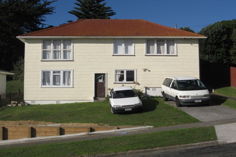 Photo of property in 11 Spur Grove, Titahi Bay, Porirua, 5022