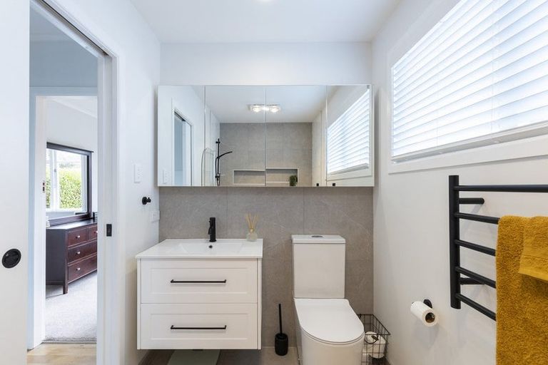 Photo of property in 9 Trafalgar Street, Westown, New Plymouth, 4310