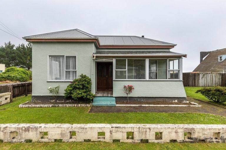 Photo of property in 166 Bright Street, Cobden, Greymouth, 7802