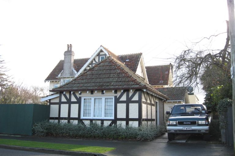Photo of property in 39 Holly Road, St Albans, Christchurch, 8014