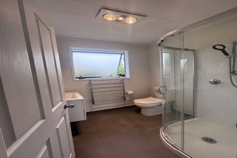 Photo of property in 32 Dunbarton Street, Redwood, Christchurch, 8051