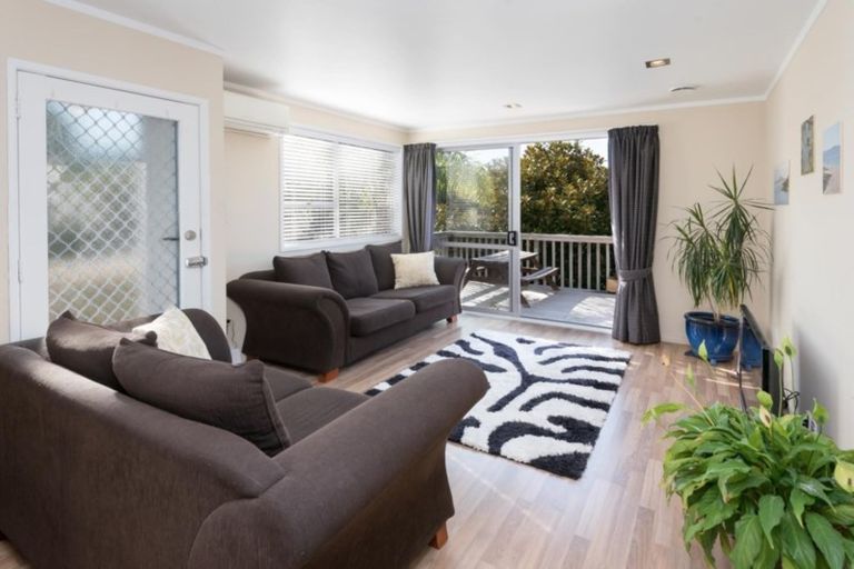 Photo of property in 1/25 Imogene Way, Half Moon Bay, Auckland, 2012