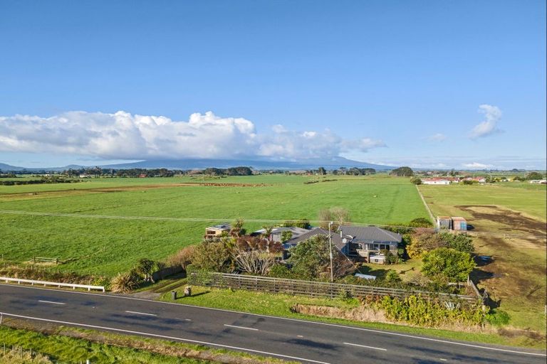 Photo of property in 7210 South Road, Warea, New Plymouth, 4381
