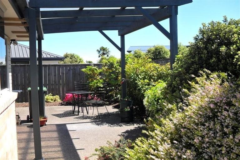 Photo of property in 2 Monaco View, Stoke, Nelson, 7011