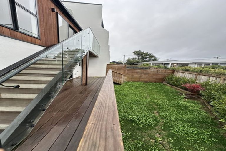 Photo of property in 1 Colenso Place, Otaki Beach, Otaki, 5512