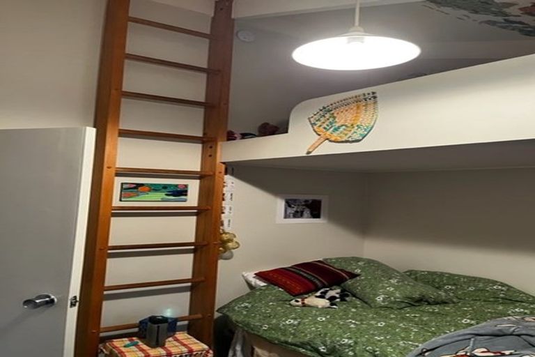 Photo of property in 22 Jane Street, Macandrew Bay, Dunedin, 9014