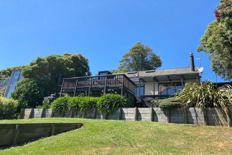 Photo of property in 22 Jane Street, Macandrew Bay, Dunedin, 9014