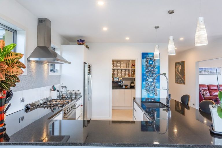 Photo of property in 127 Endeavour Drive, Whitby, Porirua, 5024